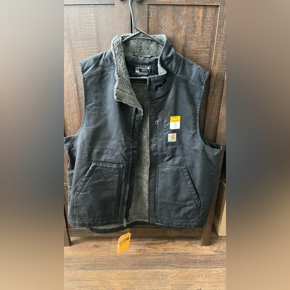 carhartt vest 🆕